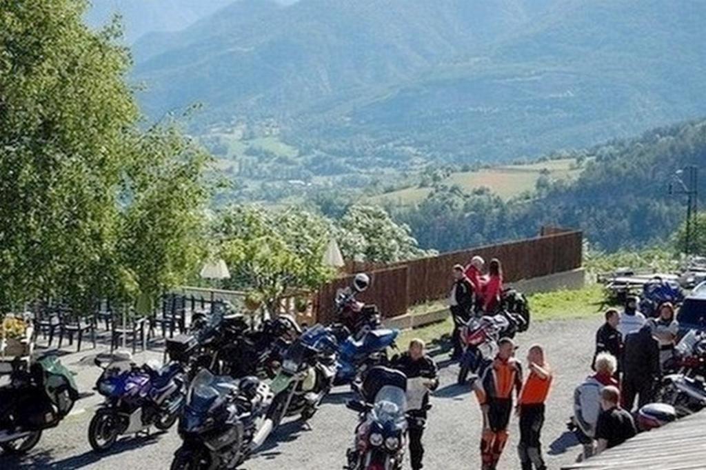 Au Bon Logis Ξενοδοχείο Risoul Εξωτερικό φωτογραφία